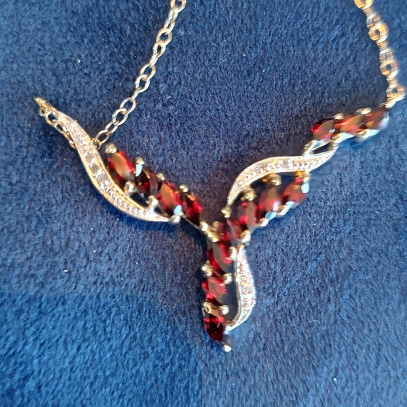 Women's Garnet necklace - Picture 3 of 8